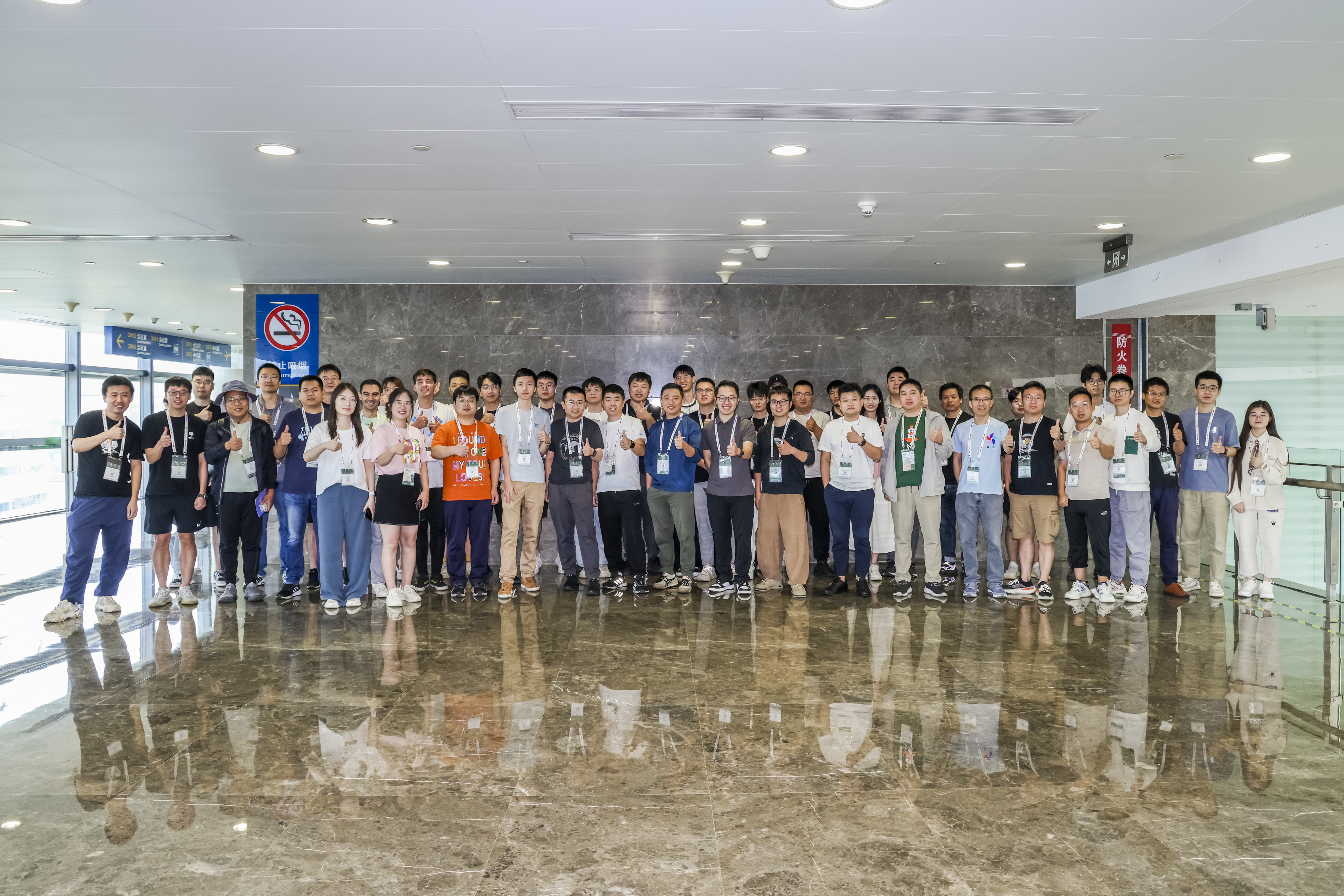 Kubernetes contributors posing for a group photo